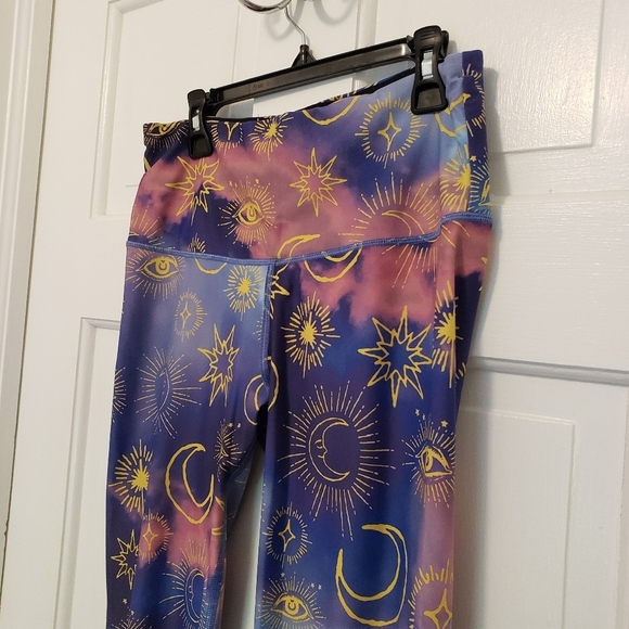 Victoria’s Secret Sport Celestial Moon Astrology Print Leggings Pants Sz Medium - Picture 3 of 7